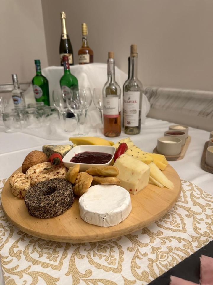 Astoria Bed & Breakfast Swarzędz Kültér fotó