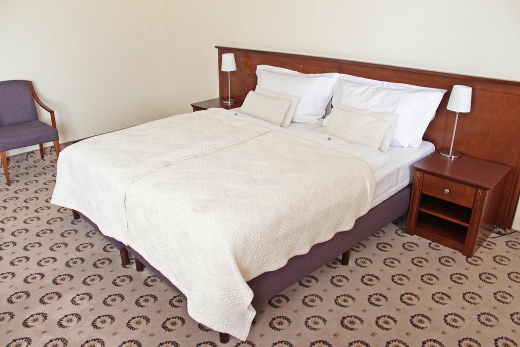 Astoria Bed & Breakfast Swarzędz Kültér fotó