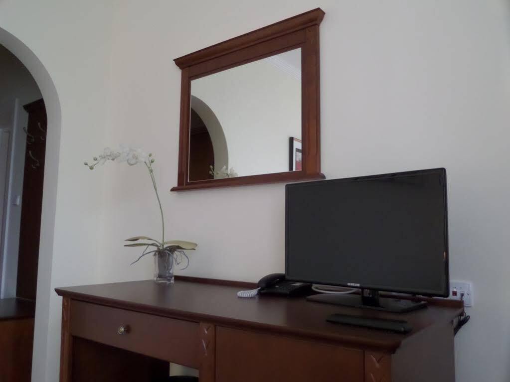 Astoria Bed & Breakfast Swarzędz Kültér fotó
